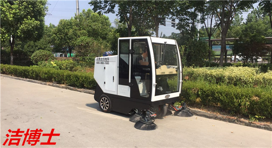 潔博士電動掃地車用戶現場 潔博士電動掃地車用戶現場