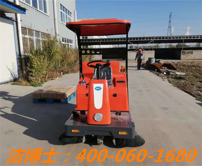 潔博士駕駛掃地車客戶案例——滄州銓鑫科技閥業(yè)有限公司 潔博士駕駛掃地車客戶案例——滄州銓鑫科技閥業(yè)有限公司