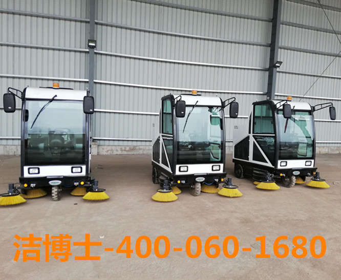 潔博士駕駛掃地車客戶案例-河南省安陽市安陽縣銅冶鎮人民政府 潔博士駕駛掃地車客戶案例-河南省安陽市安陽縣銅冶鎮人民政府