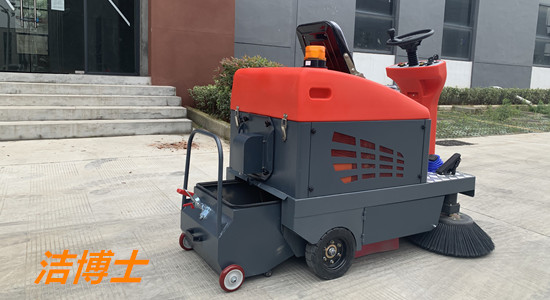 潔博士駕駛掃地機 潔博士駕駛掃地機